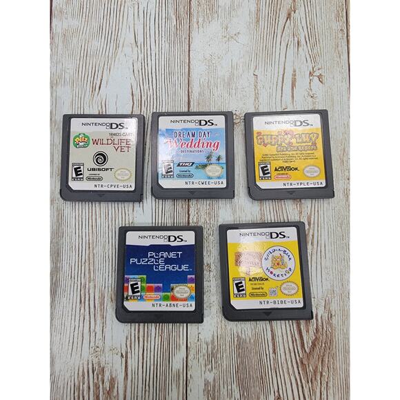 Nintendo 2DS Red/White Handheld Gaming System Console Tested W/Charger & 5 Games - Picture 5 of 9